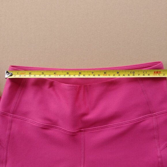 Under Armour Hot Pink Compression Sz Medium Cropped leggings - Picture 4 of 8